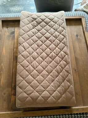 Munchkin Changing Pad with Brown Quilted Mattress Cover